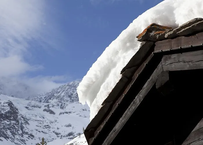 萨斯费卡普拉酒店 酒店